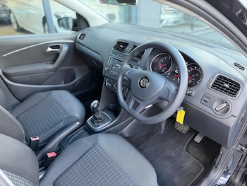 Used Volkswagen Polo 2016 for sale - 78879145: Photo