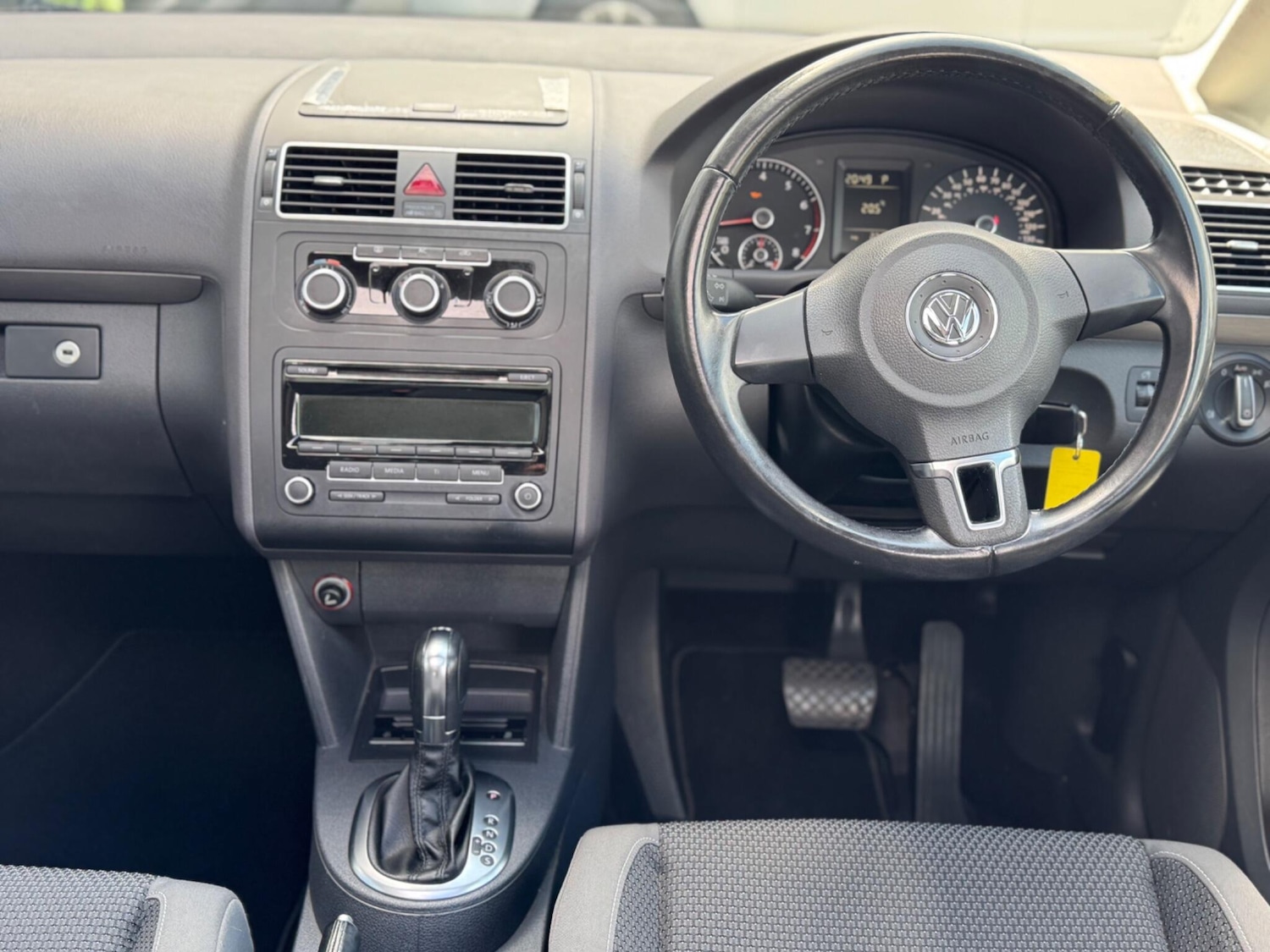 Used Volkswagen Touran for sale - 78048240: Photo 11