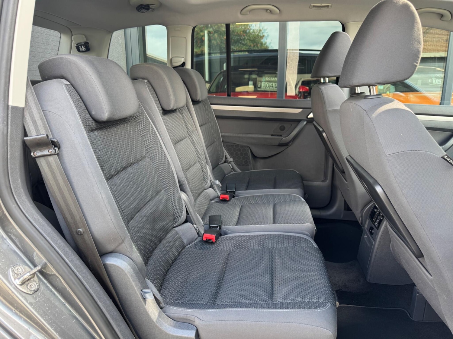 Used Volkswagen Touran for sale - 78048240: Photo 25