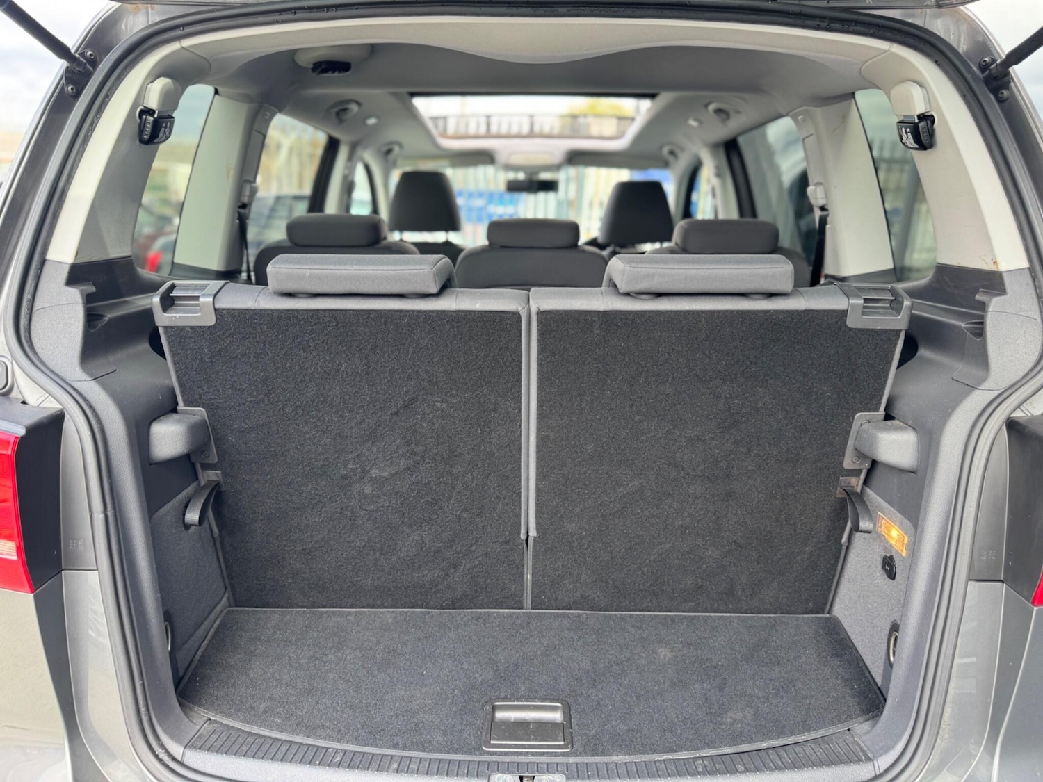 Used Volkswagen Touran for sale - 78048240: Photo 31