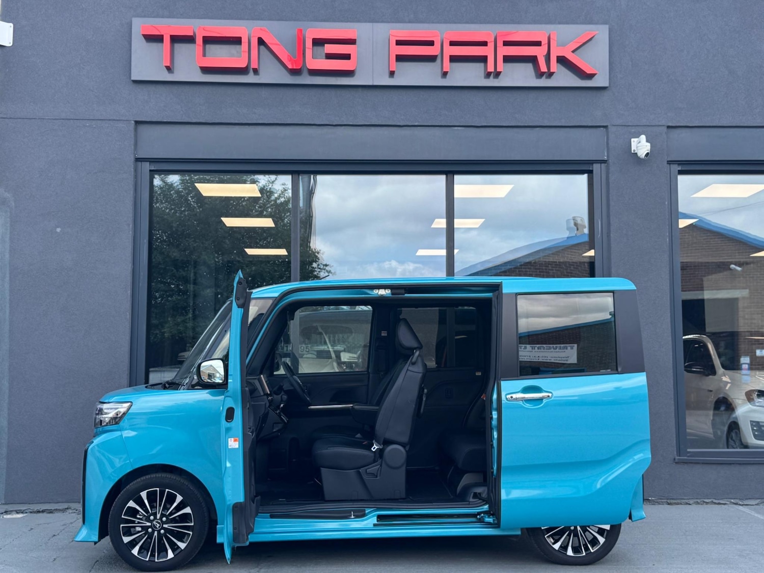 Used Daihatsu Tanto for sale - 77439703: Photo 12