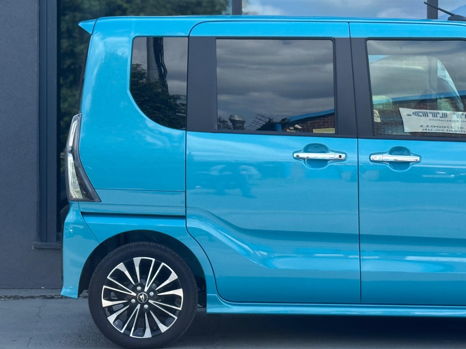 Used Daihatsu Tanto for sale - 77439703: Photo 6