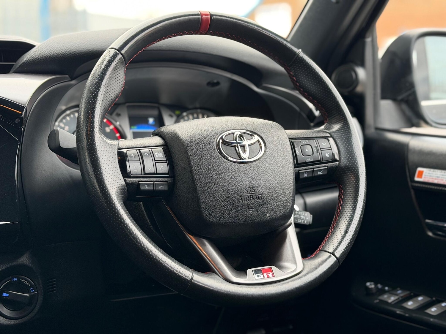 Used Toyota Hilux for sale - 77854060: Photo 22