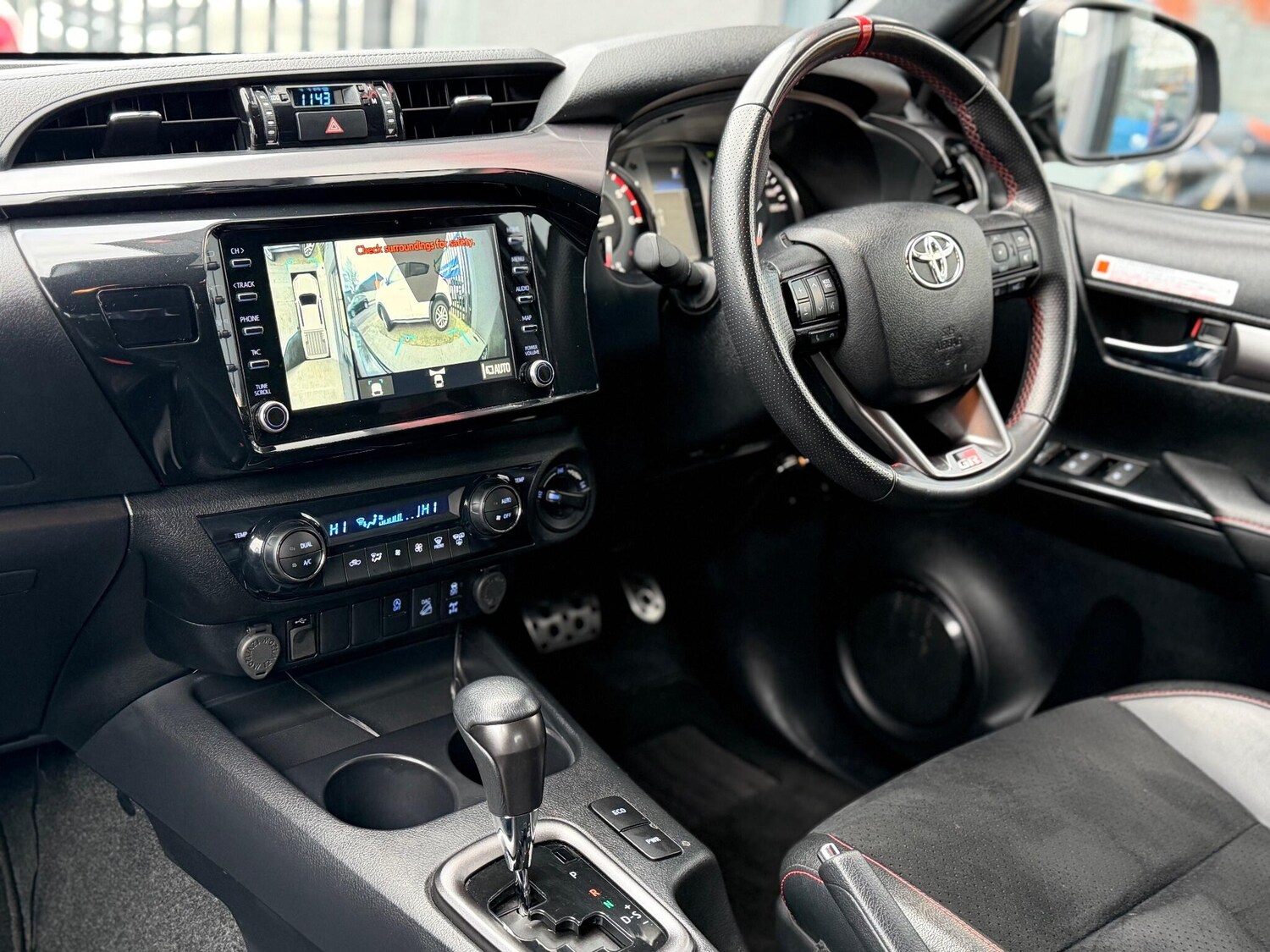 Used Toyota Hilux for sale - 77854060: Photo 3