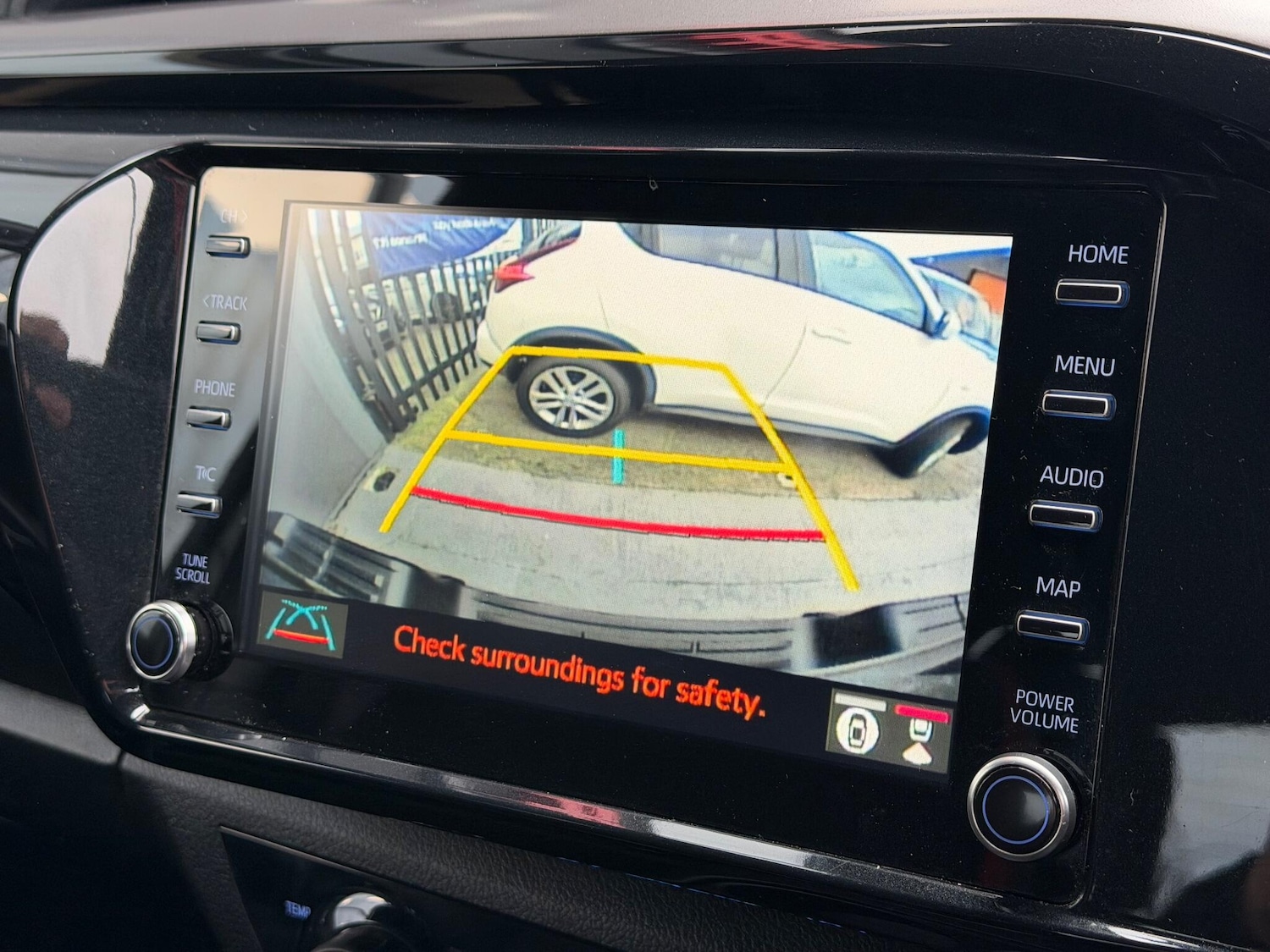 Used Toyota Hilux for sale - 77854060: Photo 33