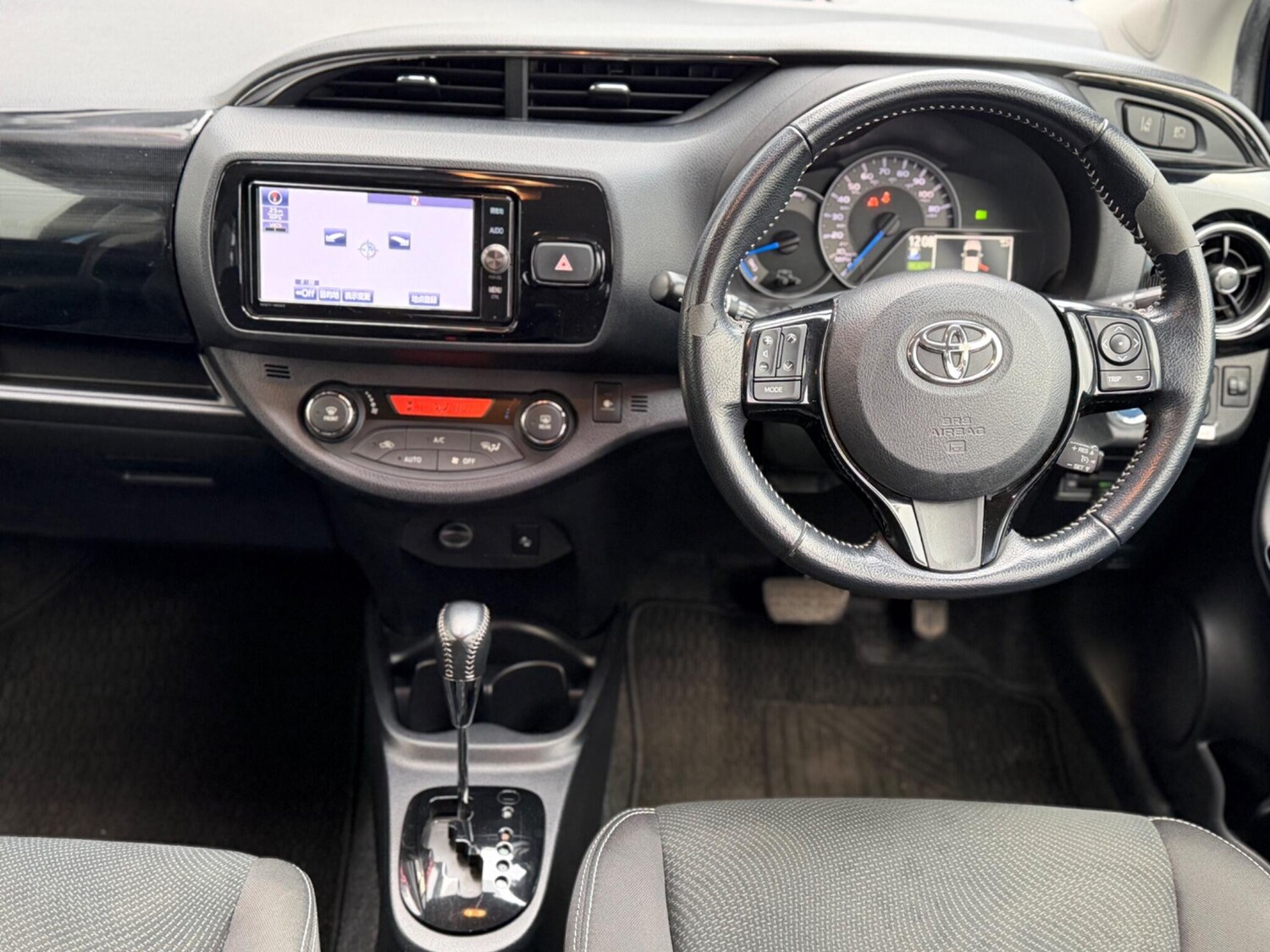 Used Toyota Yaris for sale - 78058352: Photo 15