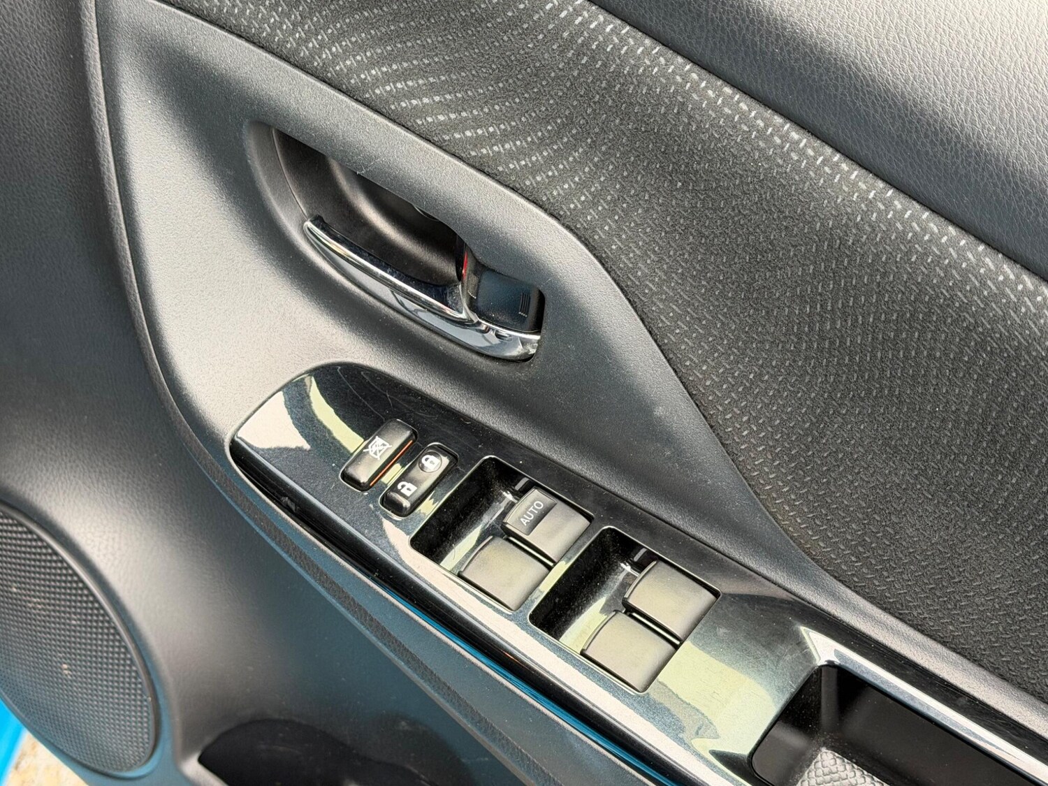 Used Toyota Yaris for sale - 78058352: Photo 17