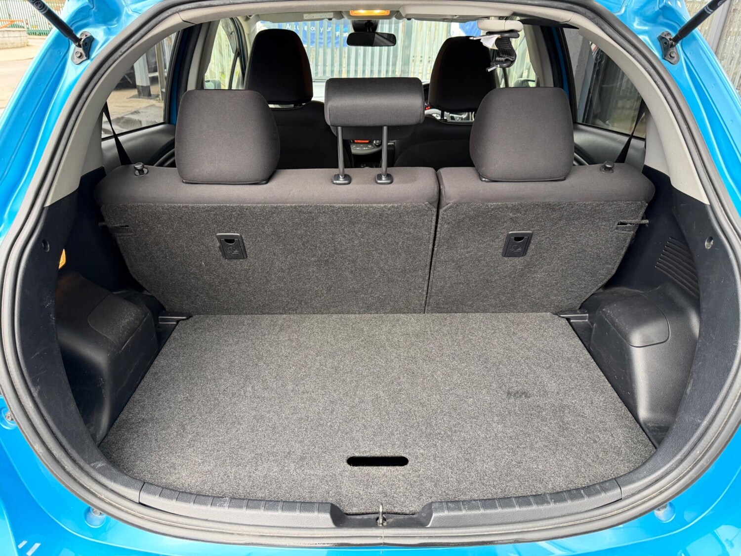 Used Toyota Yaris for sale - 78058352: Photo 36