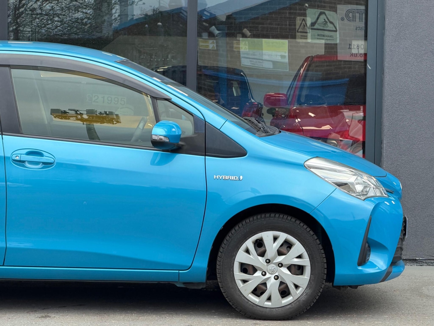 Used Toyota Yaris for sale - 78058352: Photo 8