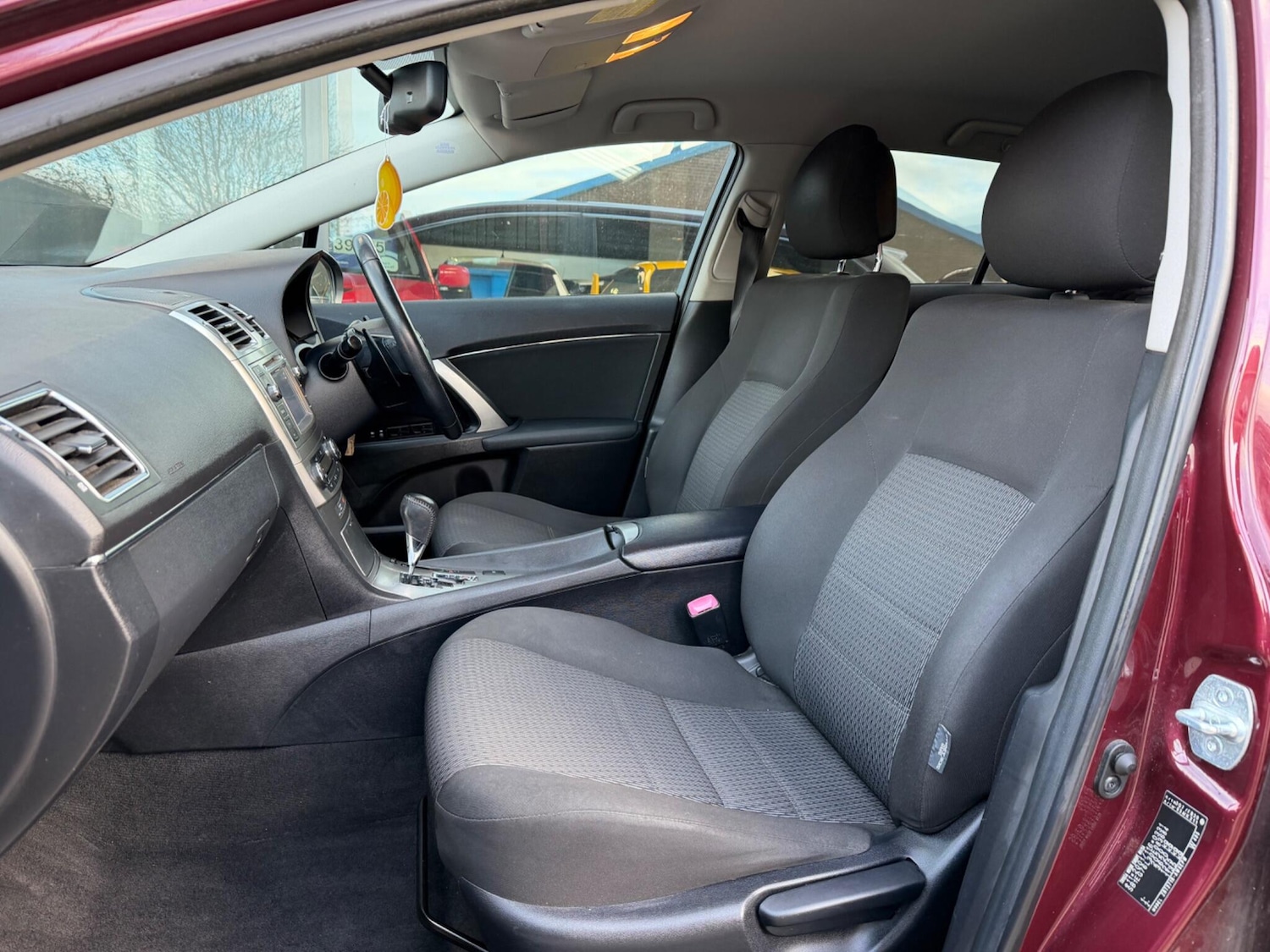 Used Toyota Avensis 2012 for sale - 77670406: Photo 13