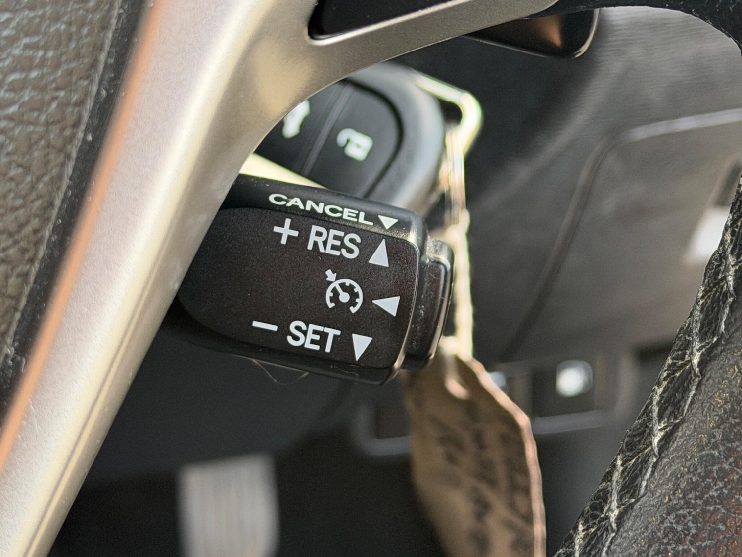 Used Toyota Avensis 2012 for sale - 77670406: Photo 28