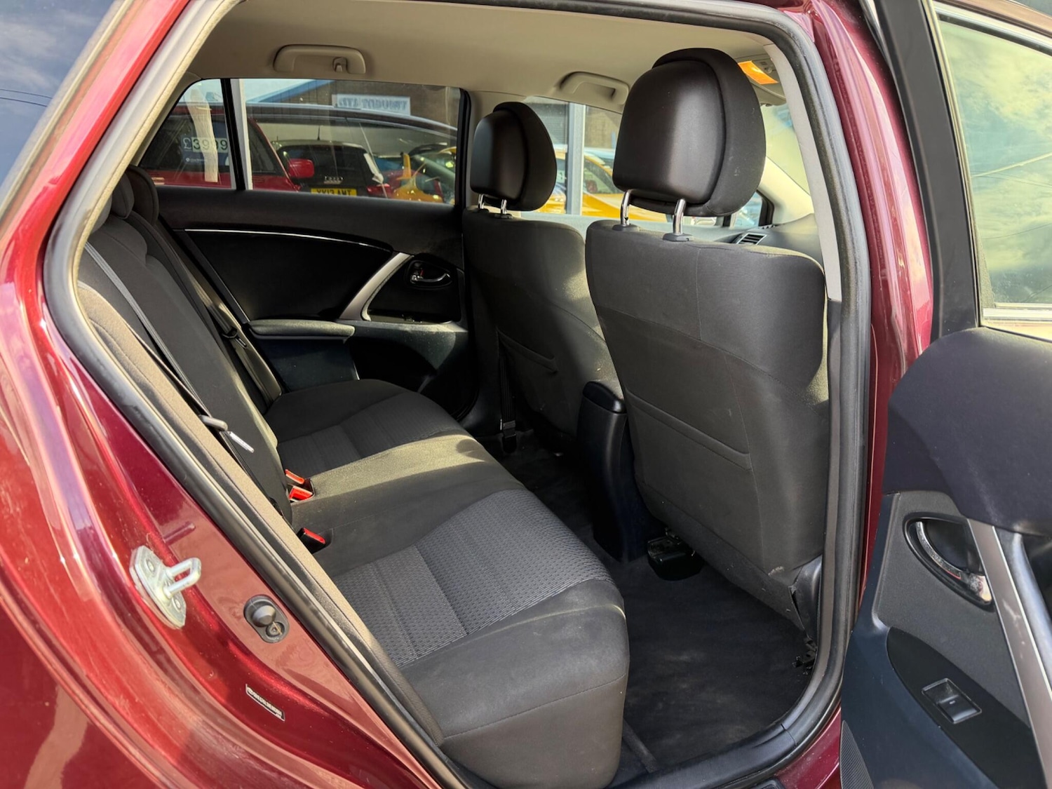 Used Toyota Avensis 2012 for sale - 77670406: Photo 29