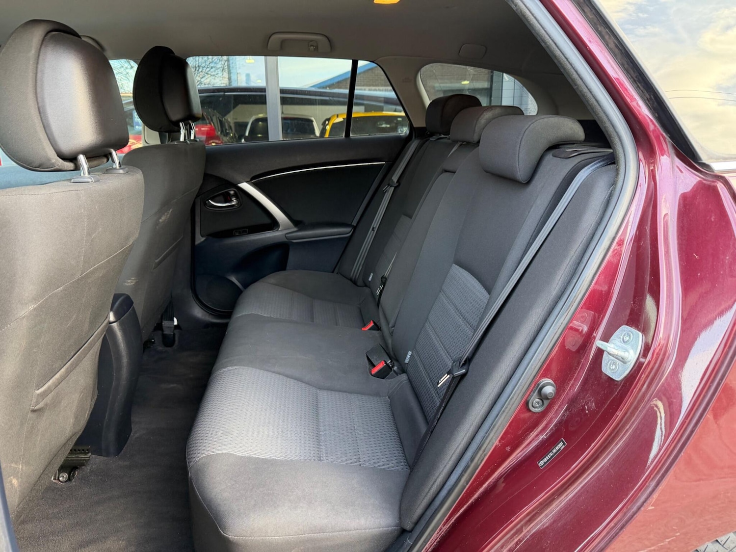 Used Toyota Avensis 2012 for sale - 77670406: Photo 32