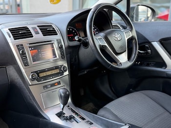 Used Toyota Avensis 2012 for sale - 77670406: Photo