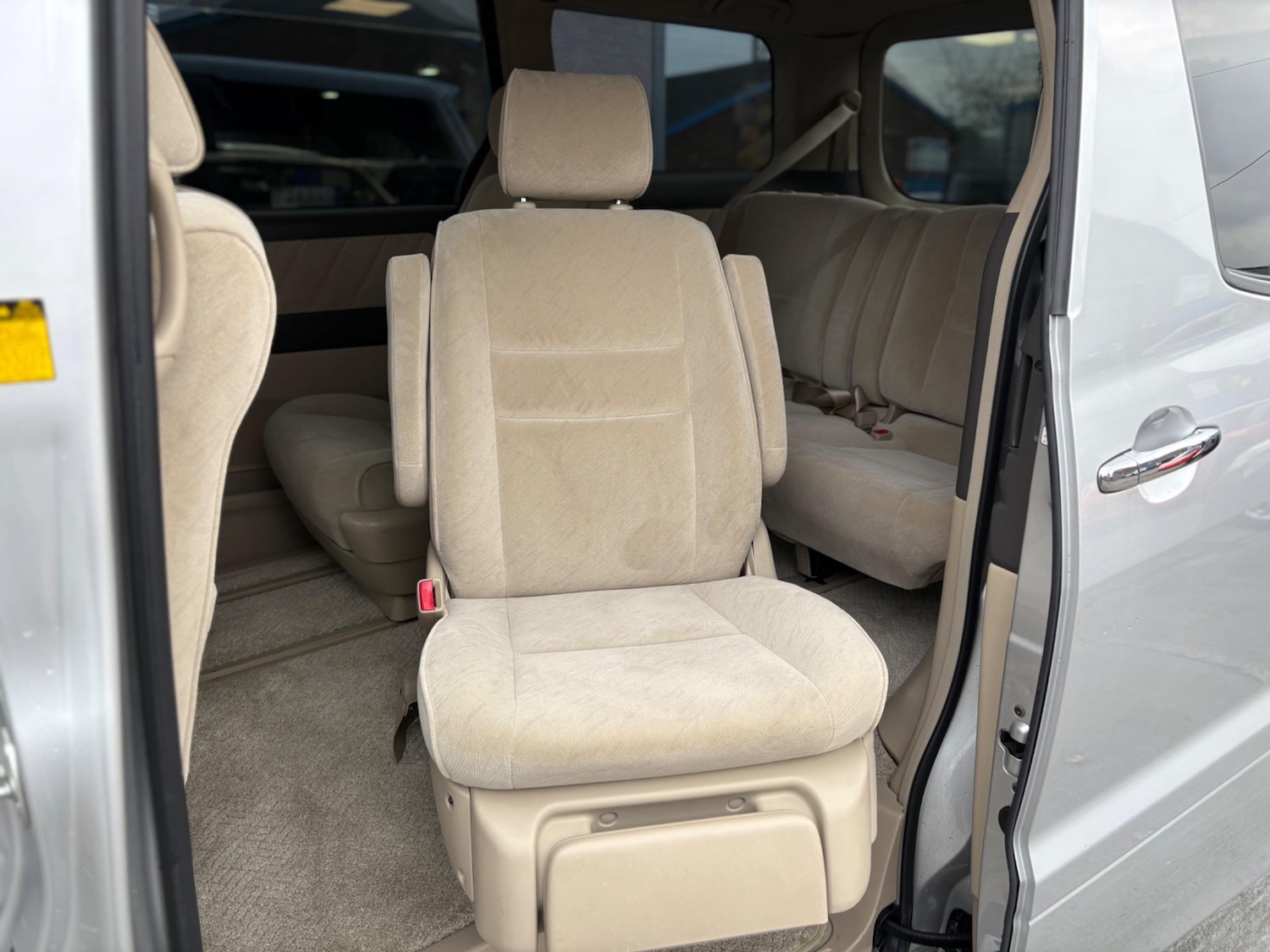 Used Toyota Alphard 2025 for sale - 78048230: Photo 16