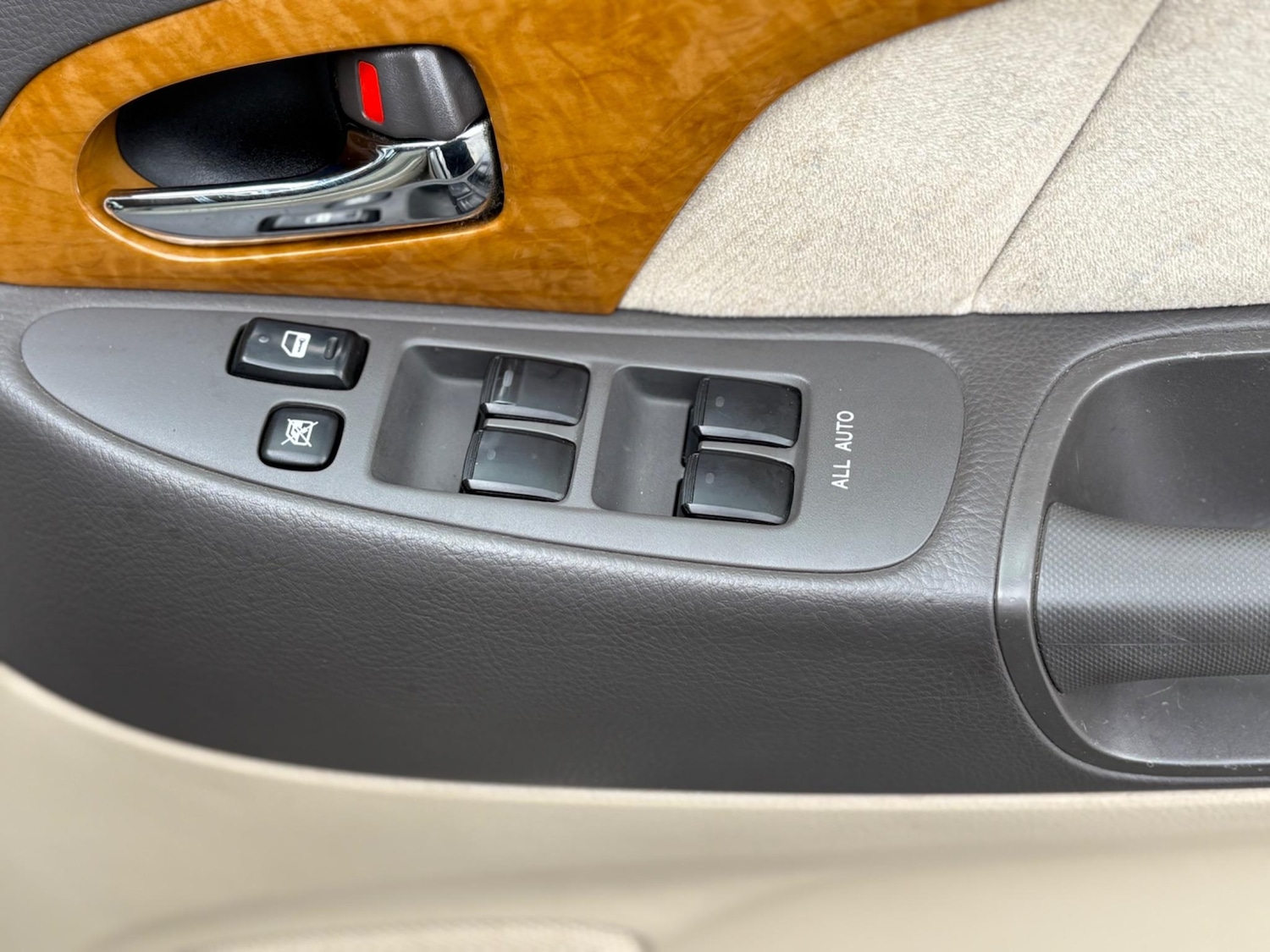 Used Toyota Alphard 2025 for sale - 78048230: Photo 30