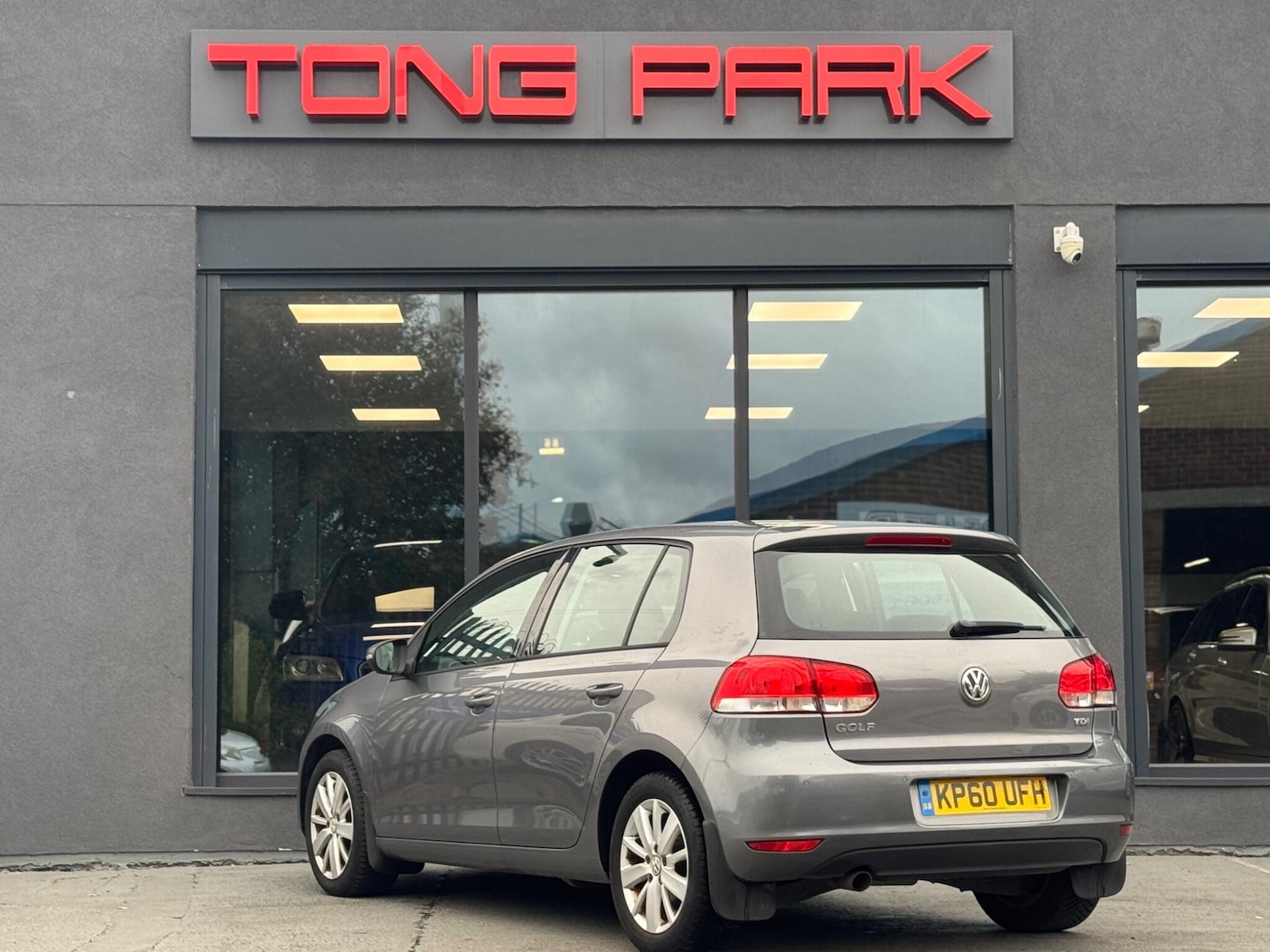 Used Volkswagen Golf 2010 for sale - 77229435: Photo 3