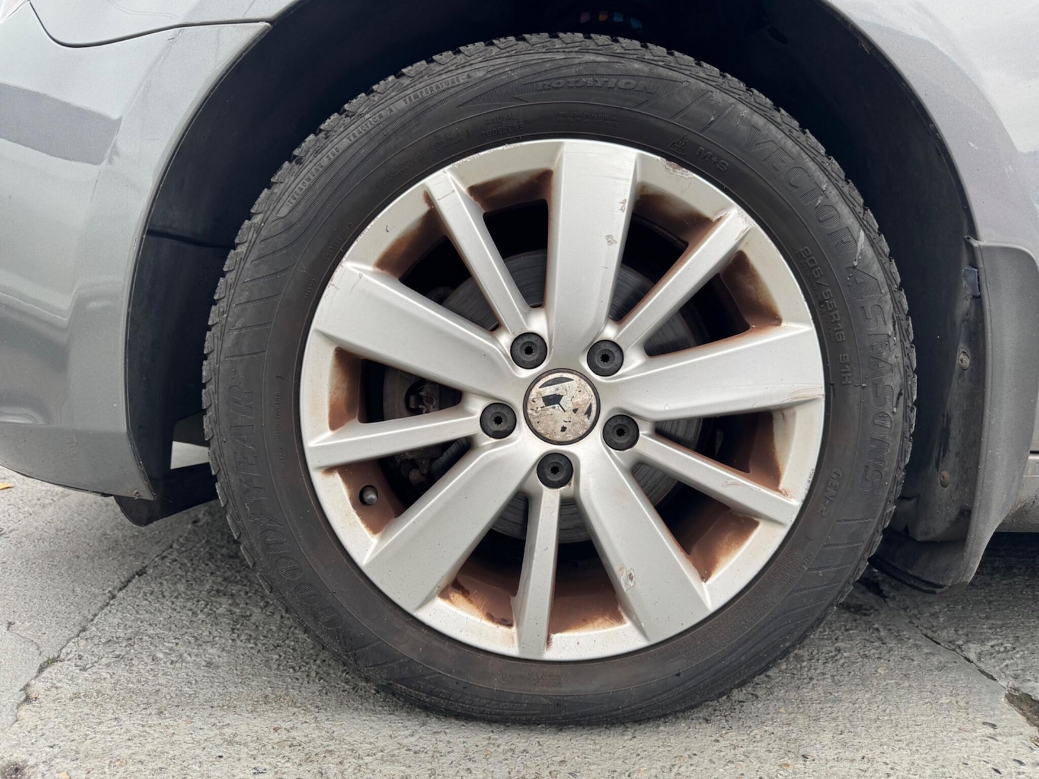 Used Volkswagen Golf 2010 for sale - 77229435: Photo 31