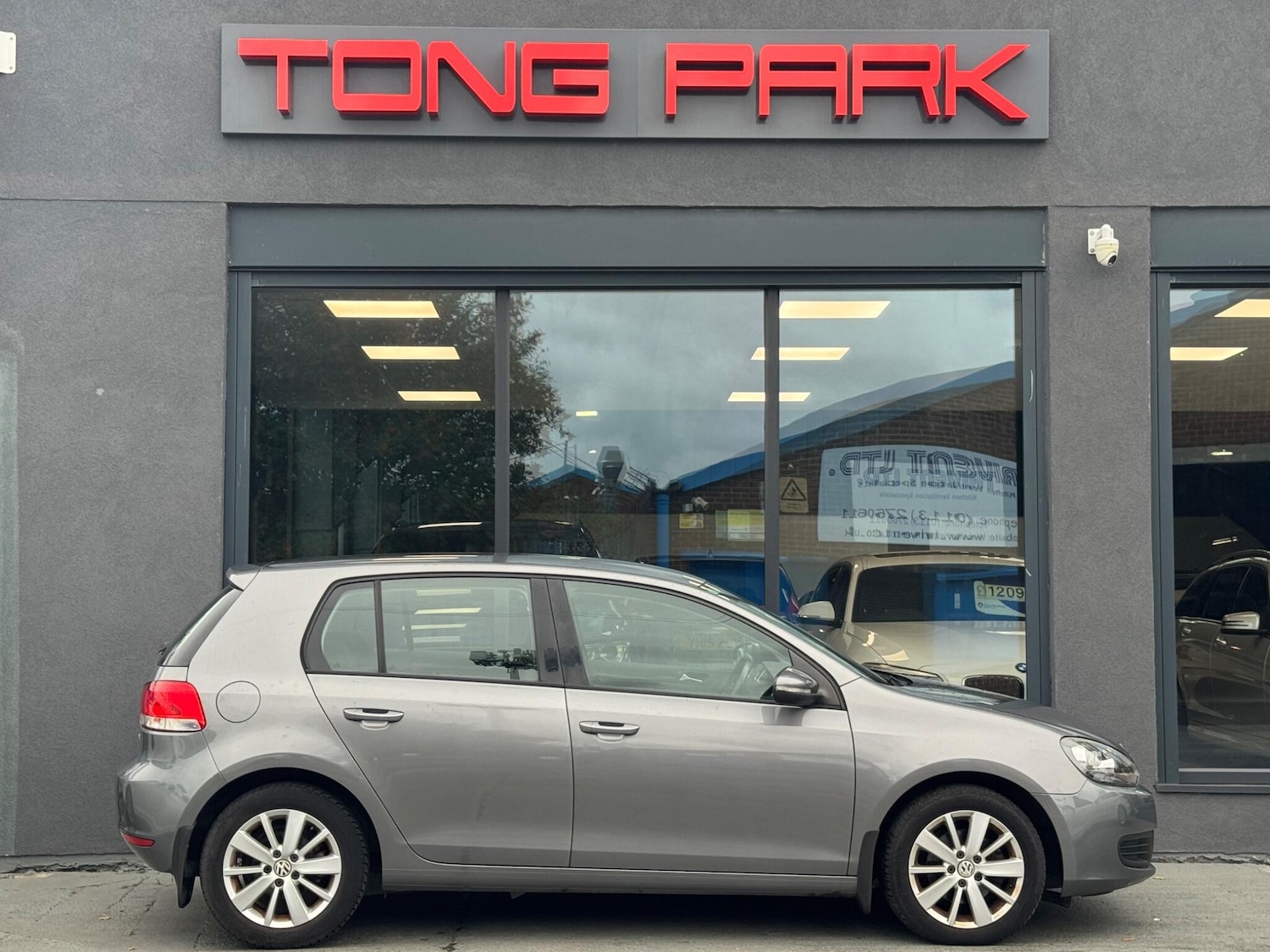 Used Volkswagen Golf 2010 for sale - 77229435: Photo 5