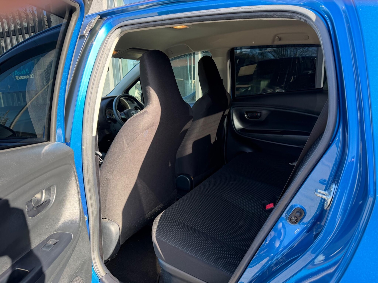 Used Toyota Yaris for sale - 77793592: Photo 31