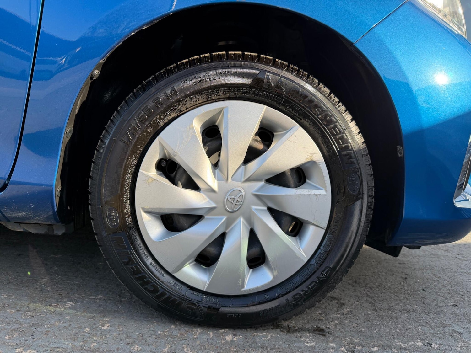 Used Toyota Yaris for sale - 77793592: Photo 35