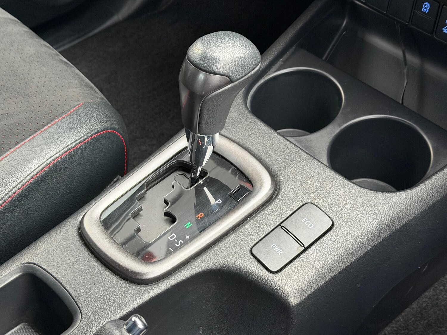 Used Toyota Hilux for sale - 77330543: Photo 28