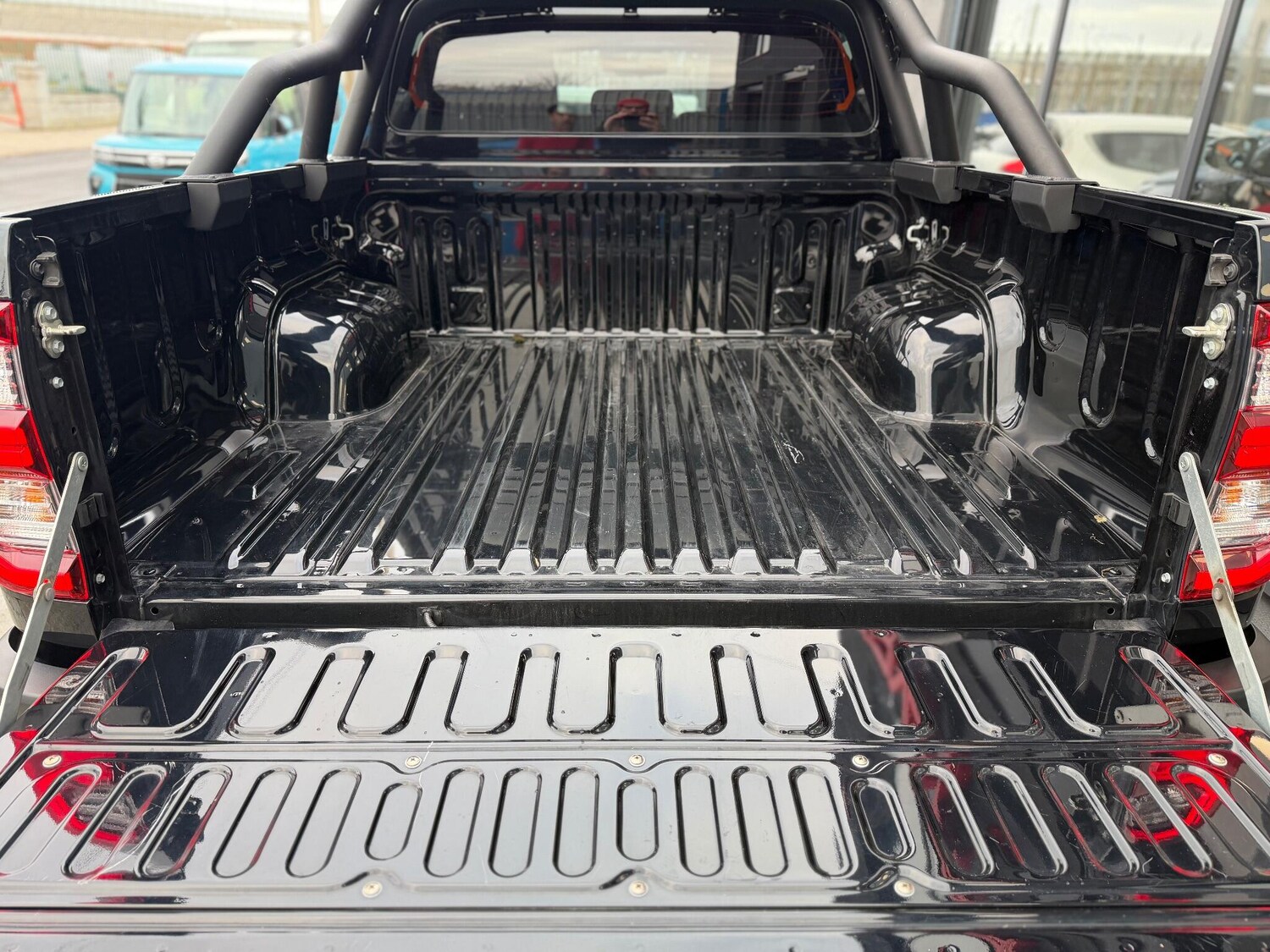 Used Toyota Hilux for sale - 77330543: Photo 47