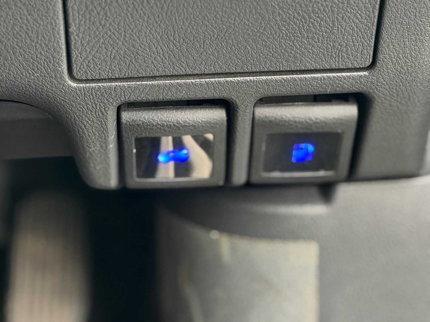 Used Toyota Alphard for sale - 77103565: Photo 31