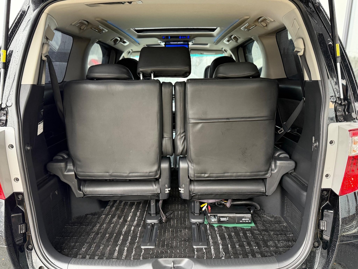 Used Toyota Alphard for sale - 77103565: Photo 36