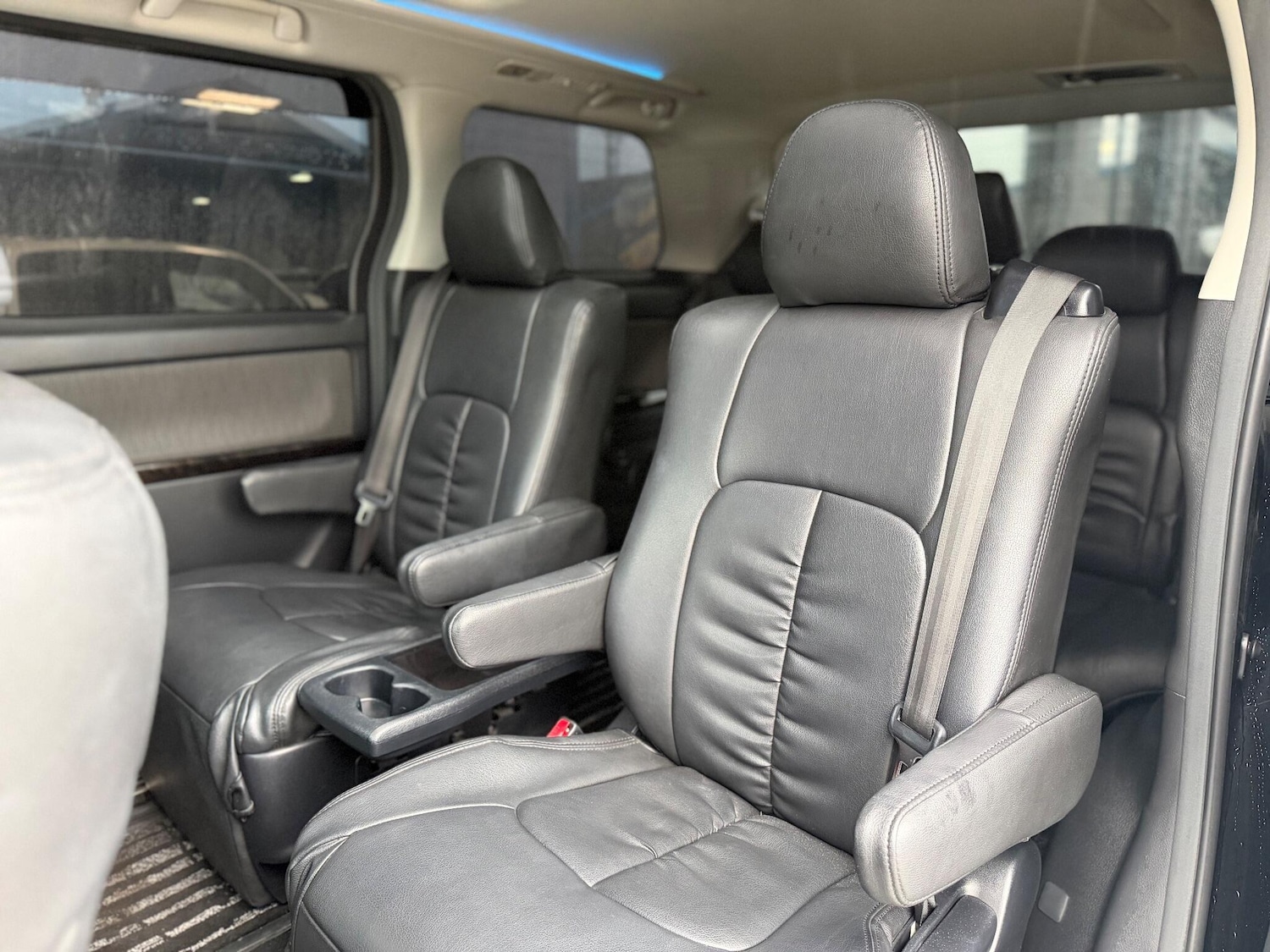 Used Toyota Alphard for sale - 77103565: Photo 39