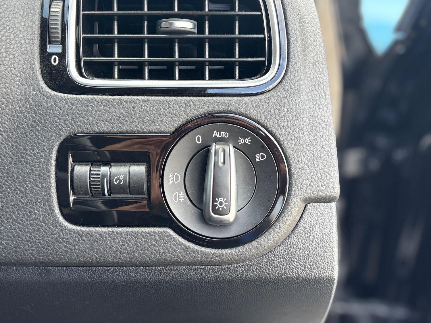 Used Volkswagen Polo for sale - 77191267: Photo 24