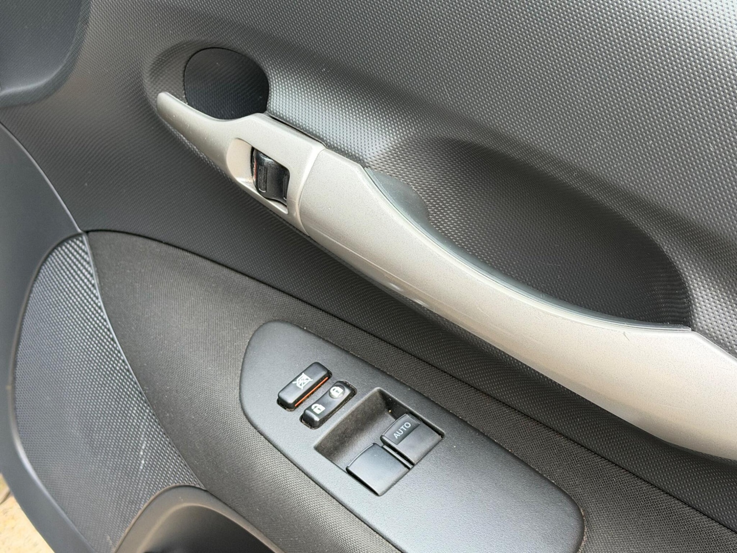 Used Toyota Auris 2009 for sale - 78047584: Photo 6