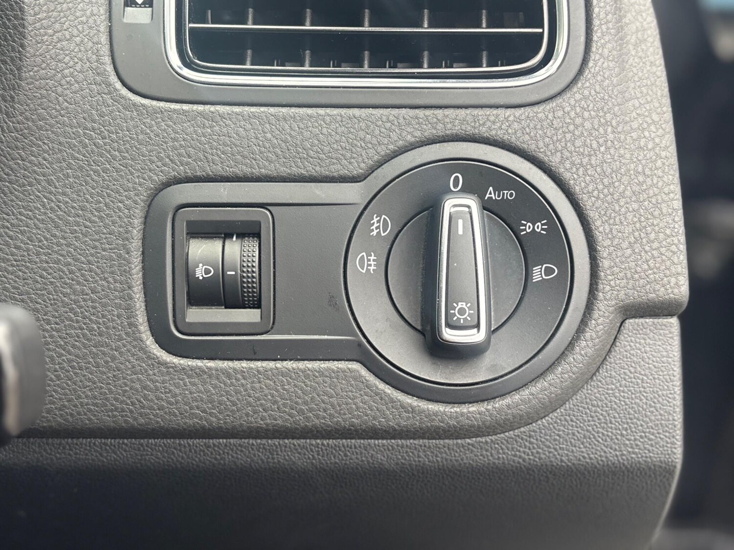 Used Volkswagen Polo for sale - 77524048: Photo 29