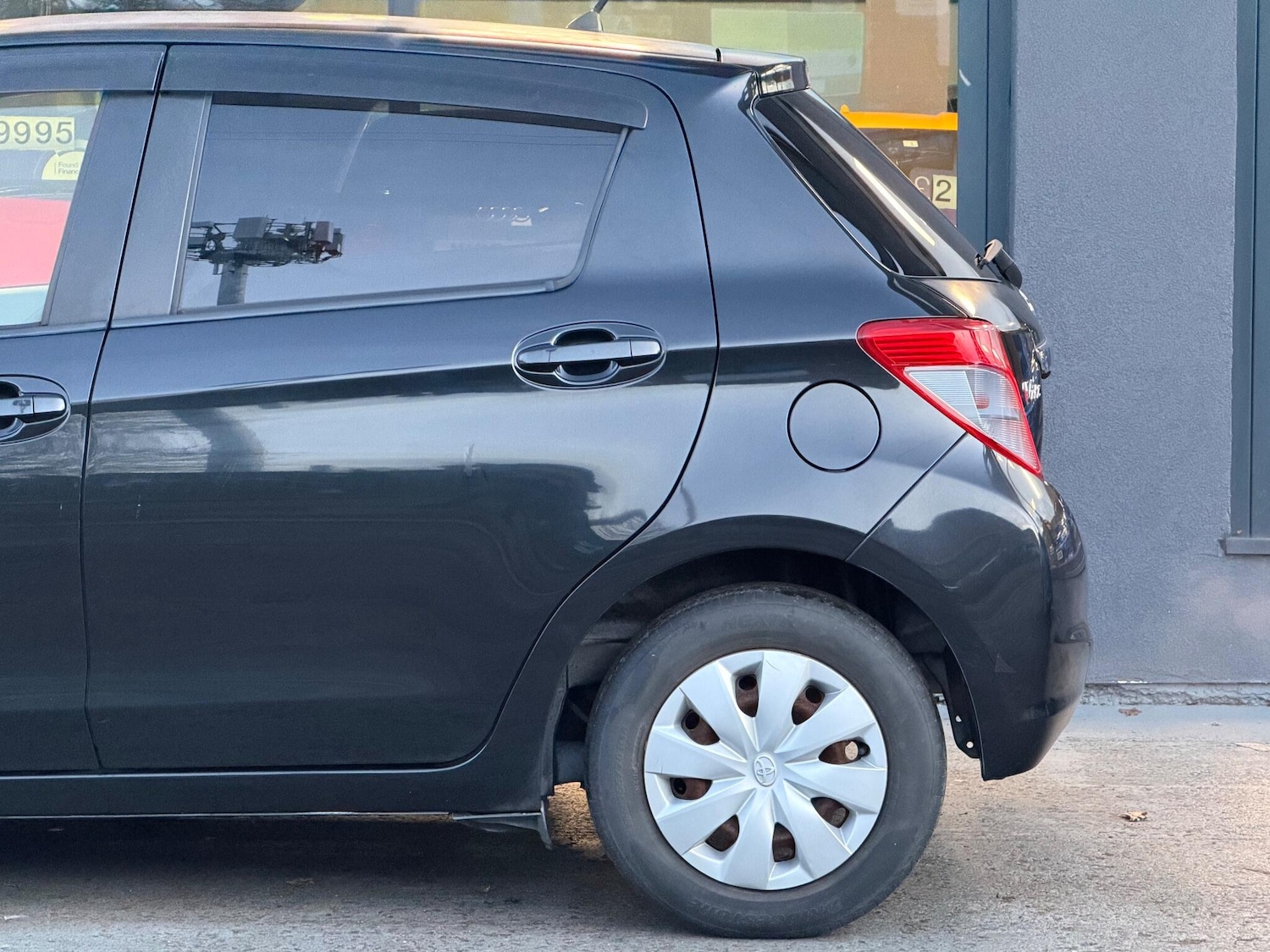 Used Toyota Yaris for sale - 77314571: Photo 12