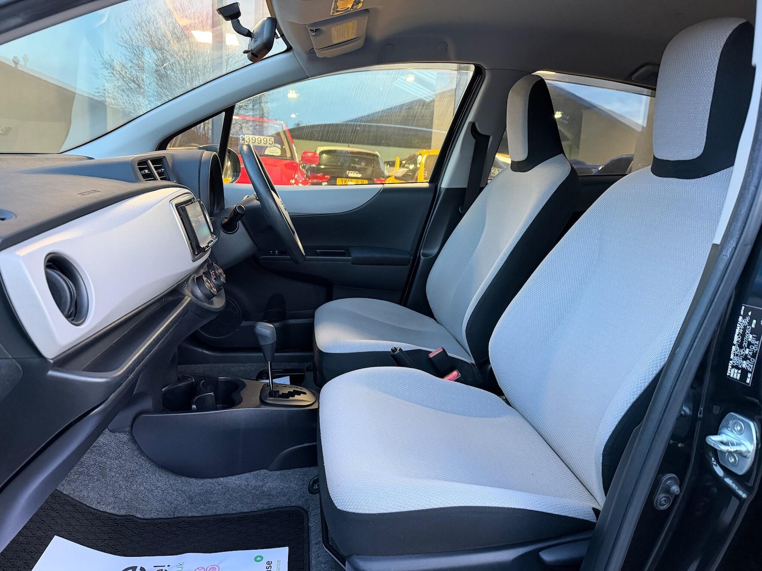 Used Toyota Yaris for sale - 77314571: Photo 14