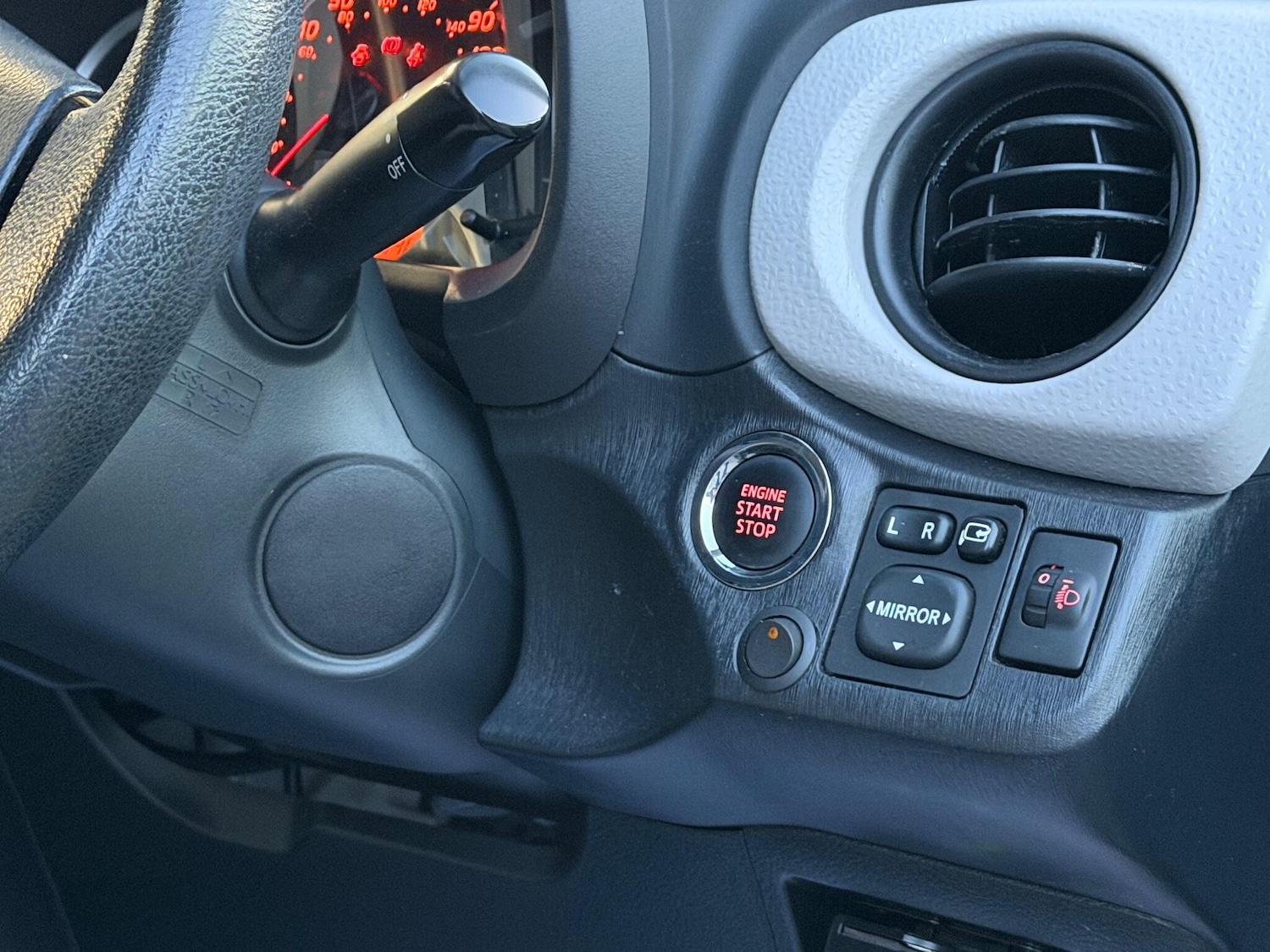 Used Toyota Yaris for sale - 77314571: Photo 18