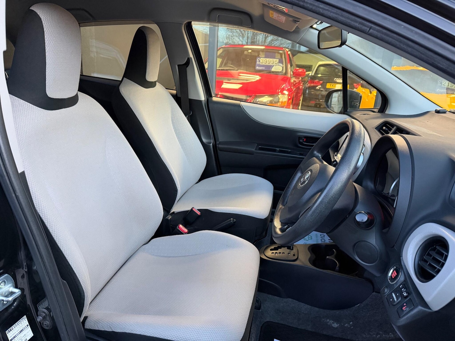 Used Toyota Yaris for sale - 77314571: Photo 20