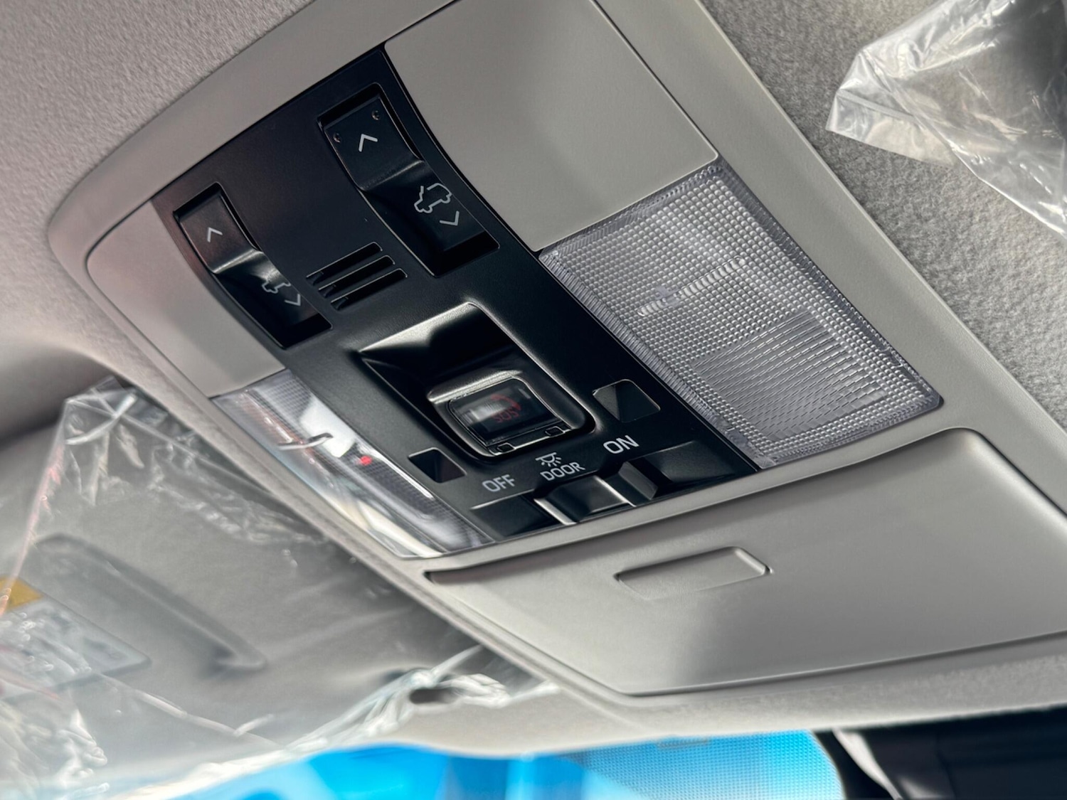 Used Toyota Land Cruiser for sale - 77103596: Photo 38