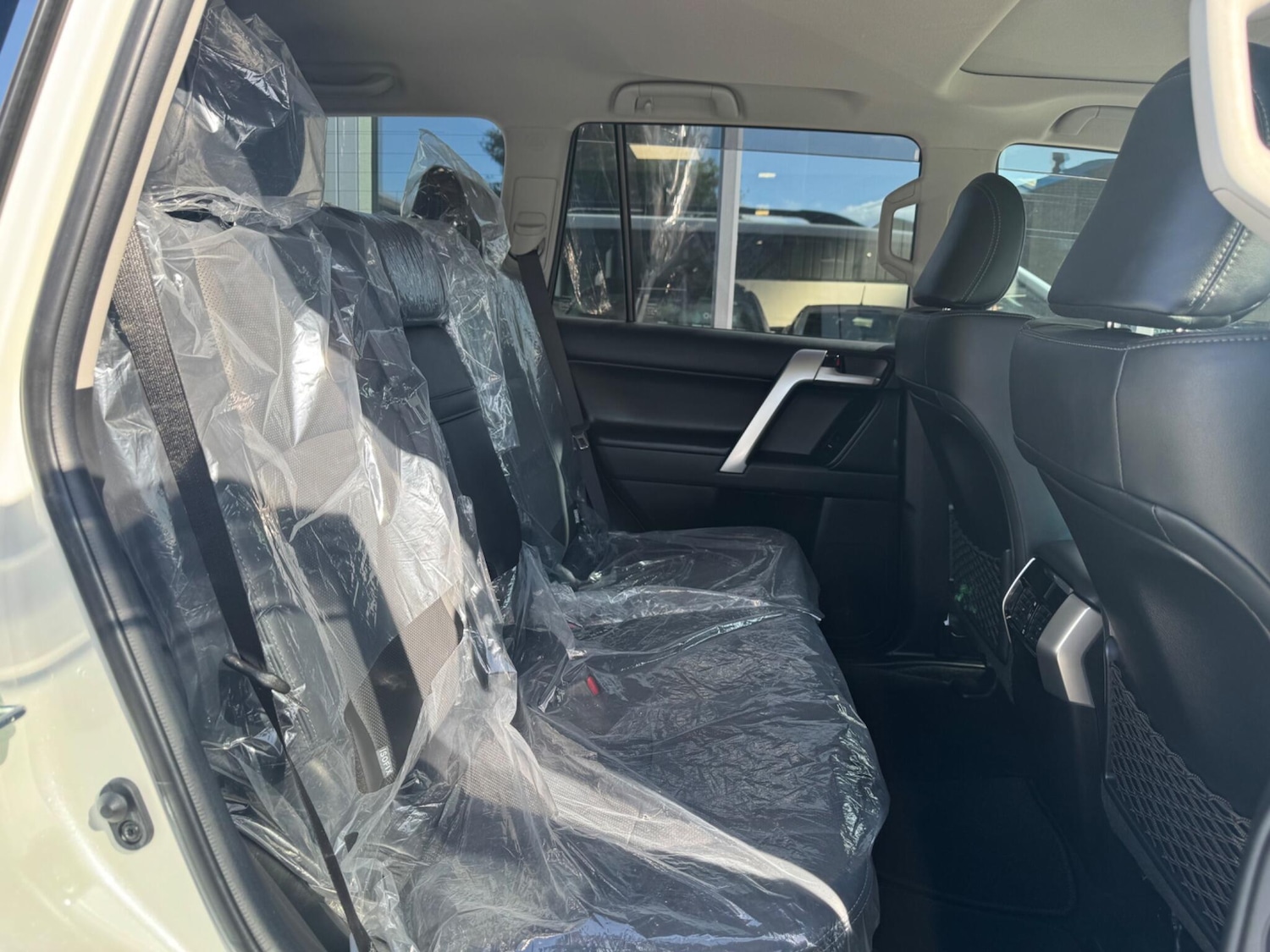 Used Toyota Land Cruiser for sale - 77103596: Photo 42