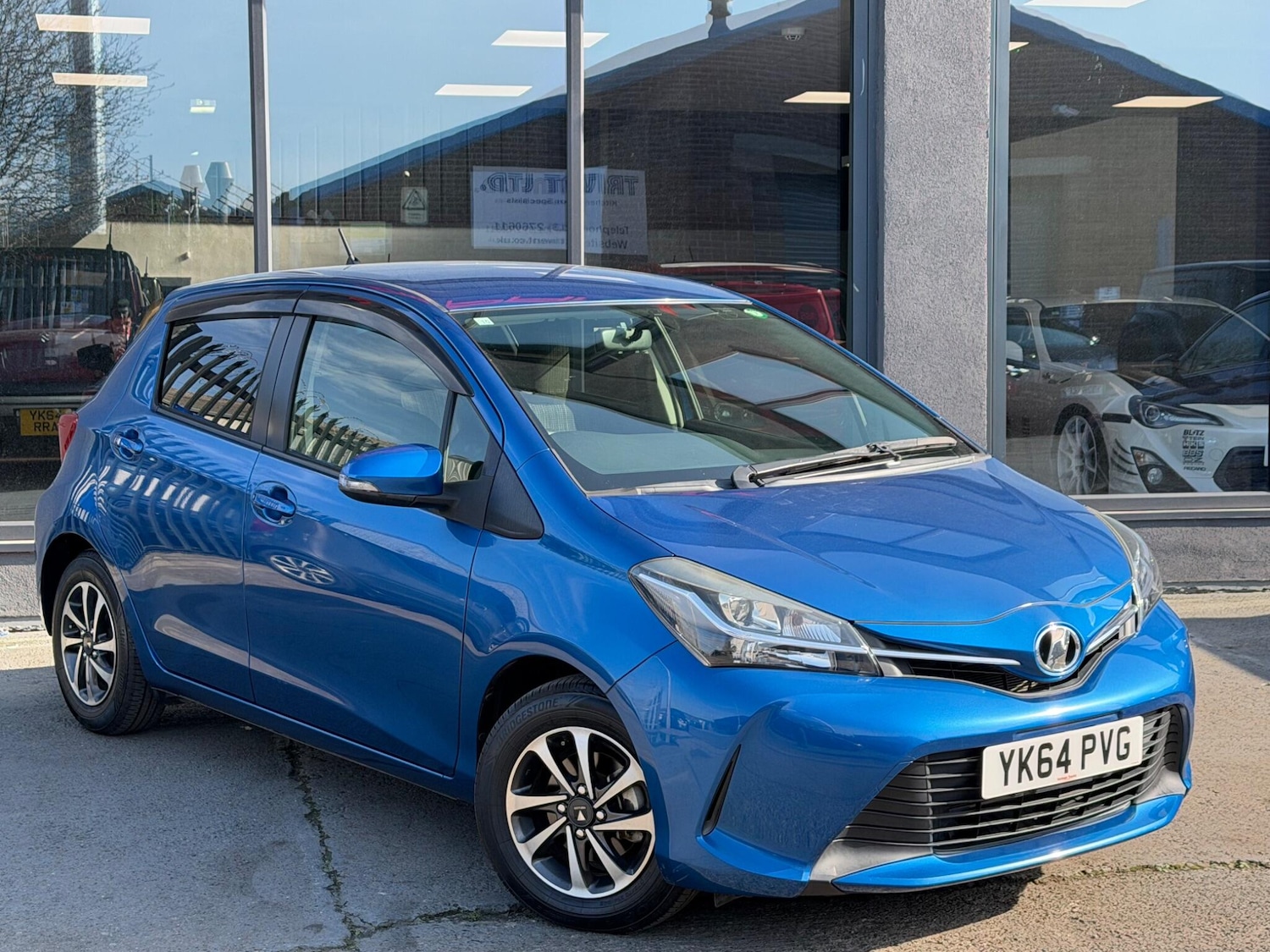 Used Toyota Yaris for sale - 78047124: Photo 2