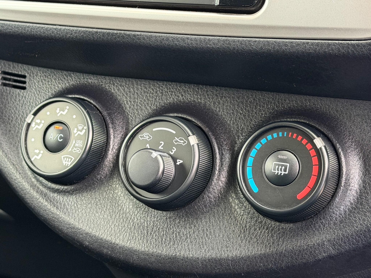 Used Toyota Yaris for sale - 78136128: Photo 21