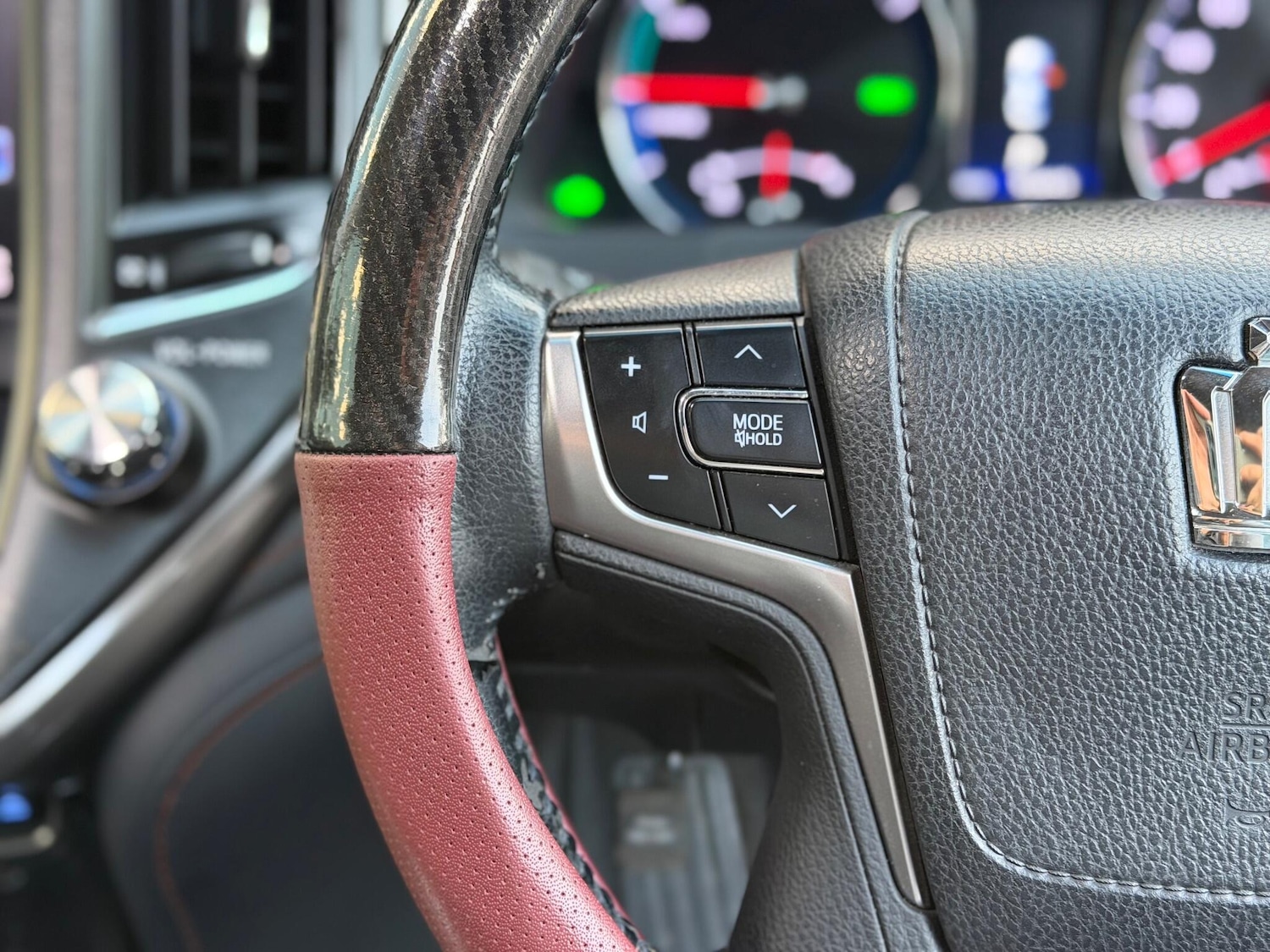 Used Toyota Crown for sale - 77396179: Photo 29