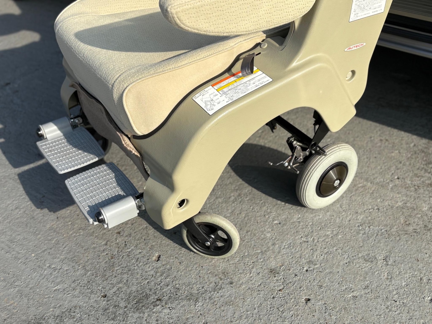 Used Nissan Elgrand 2025 for sale - 78047021: Photo 24