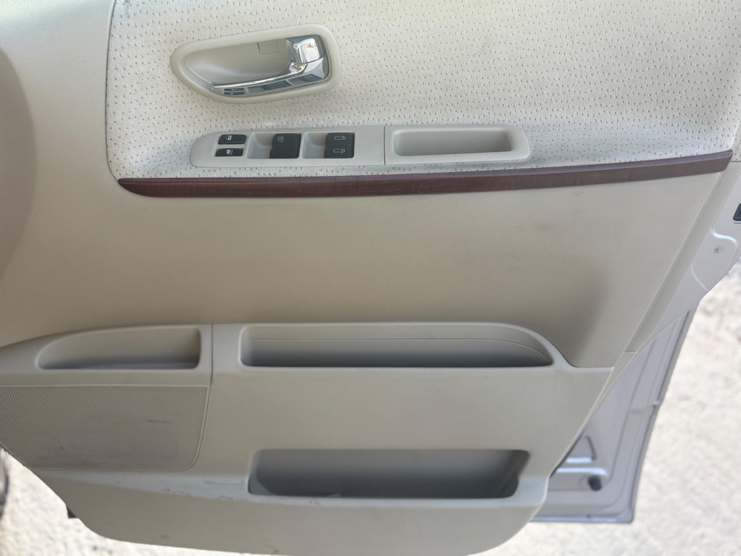Used Nissan Elgrand 2025 for sale - 78047021: Photo 28