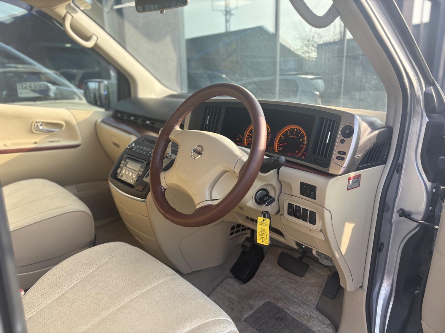 Used Nissan Elgrand 2025 for sale - 78047021: Photo 32