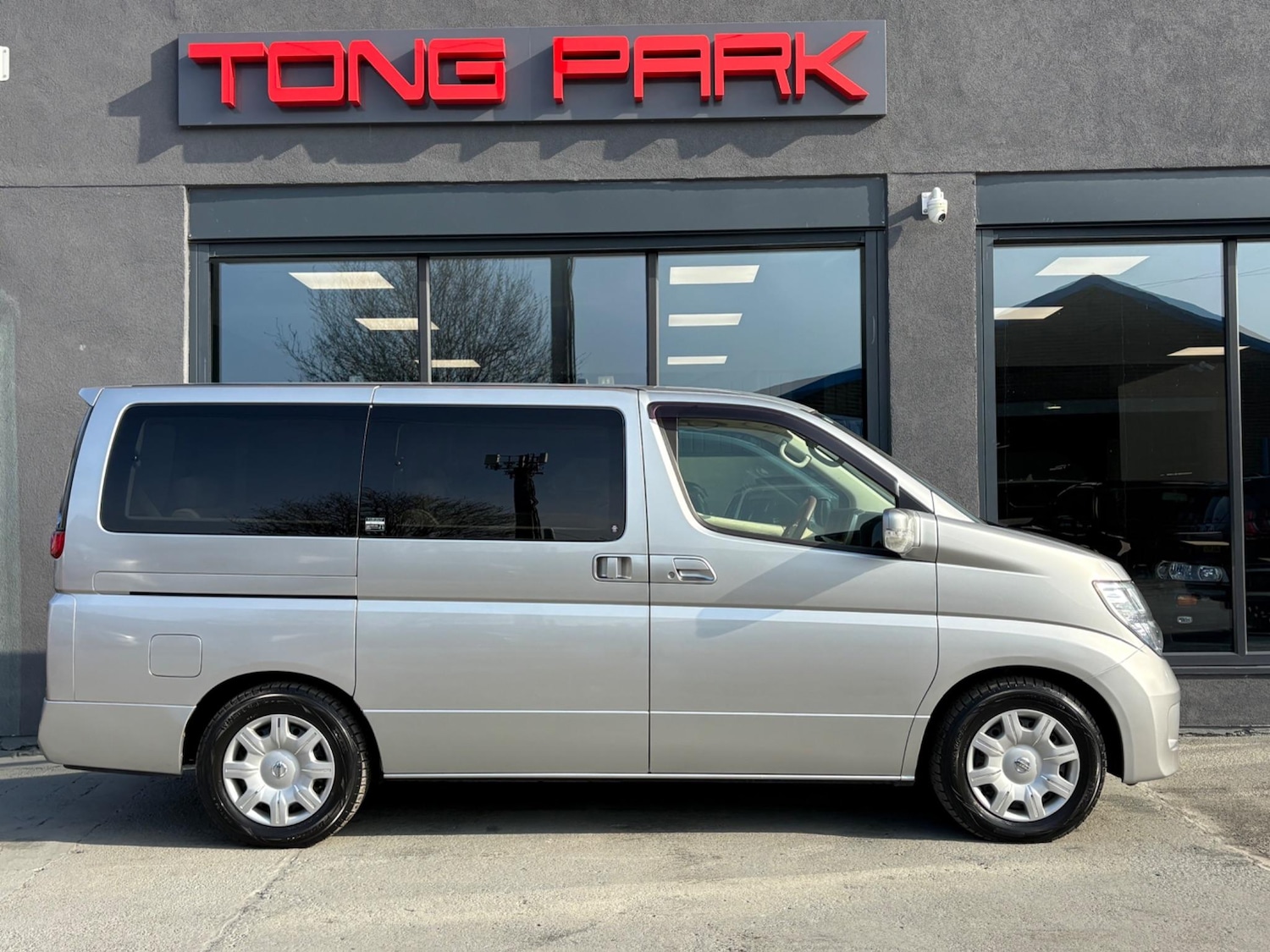 Used Nissan Elgrand 2025 for sale - 78047021: Photo 9