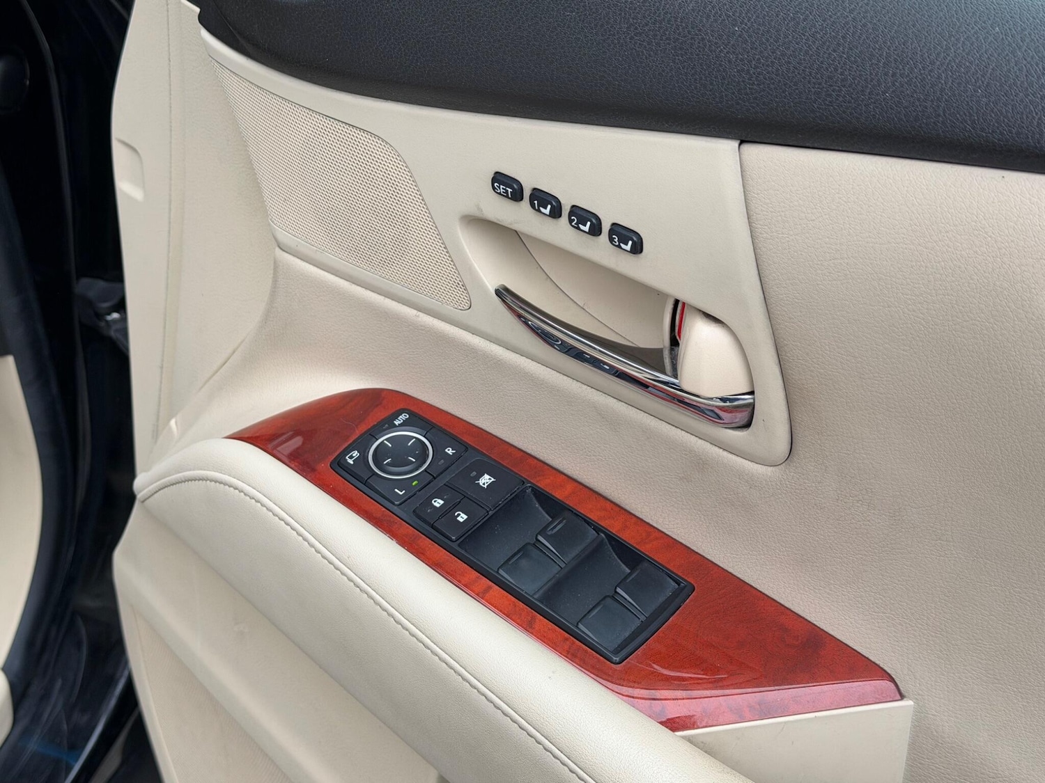 Used Lexus RX 2010 for sale - 78047453: Photo 16