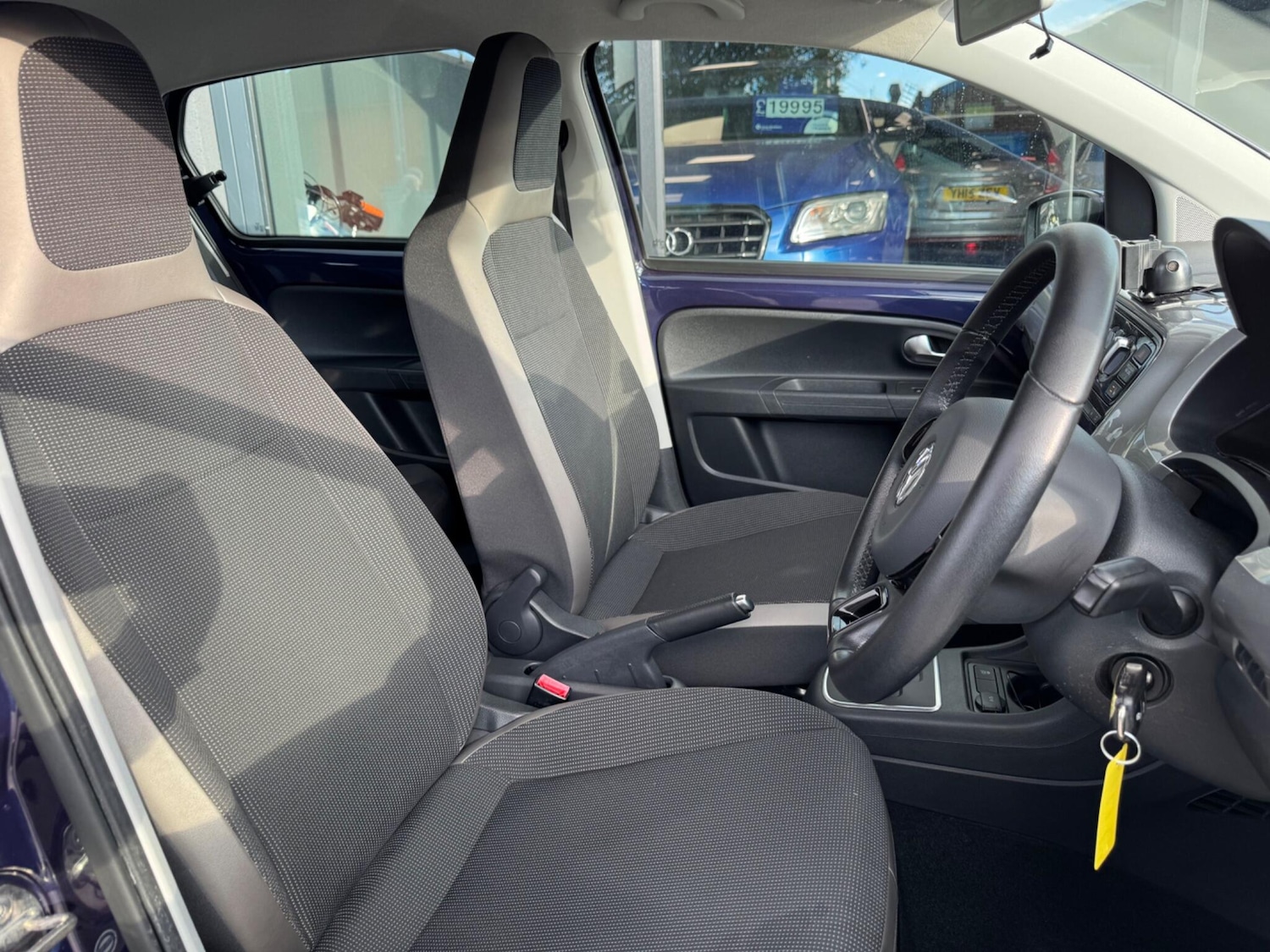 Used Volkswagen up! for sale - 77215420: Photo 19