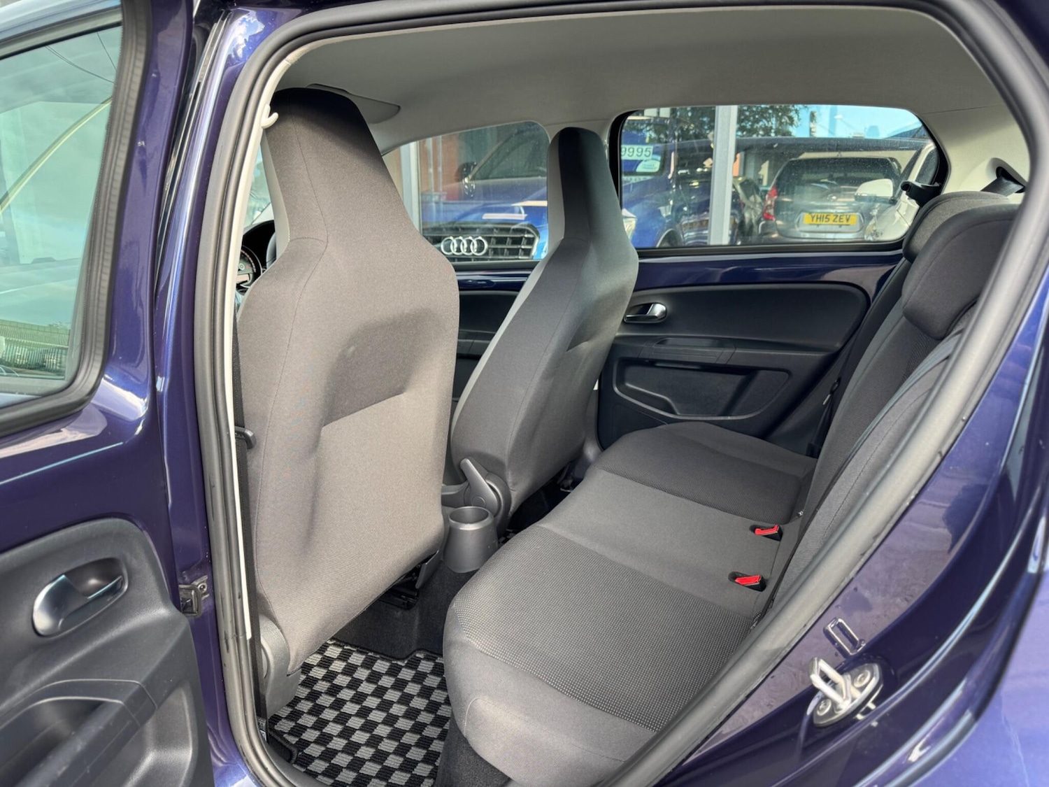 Used Volkswagen up! for sale - 77215420: Photo 27