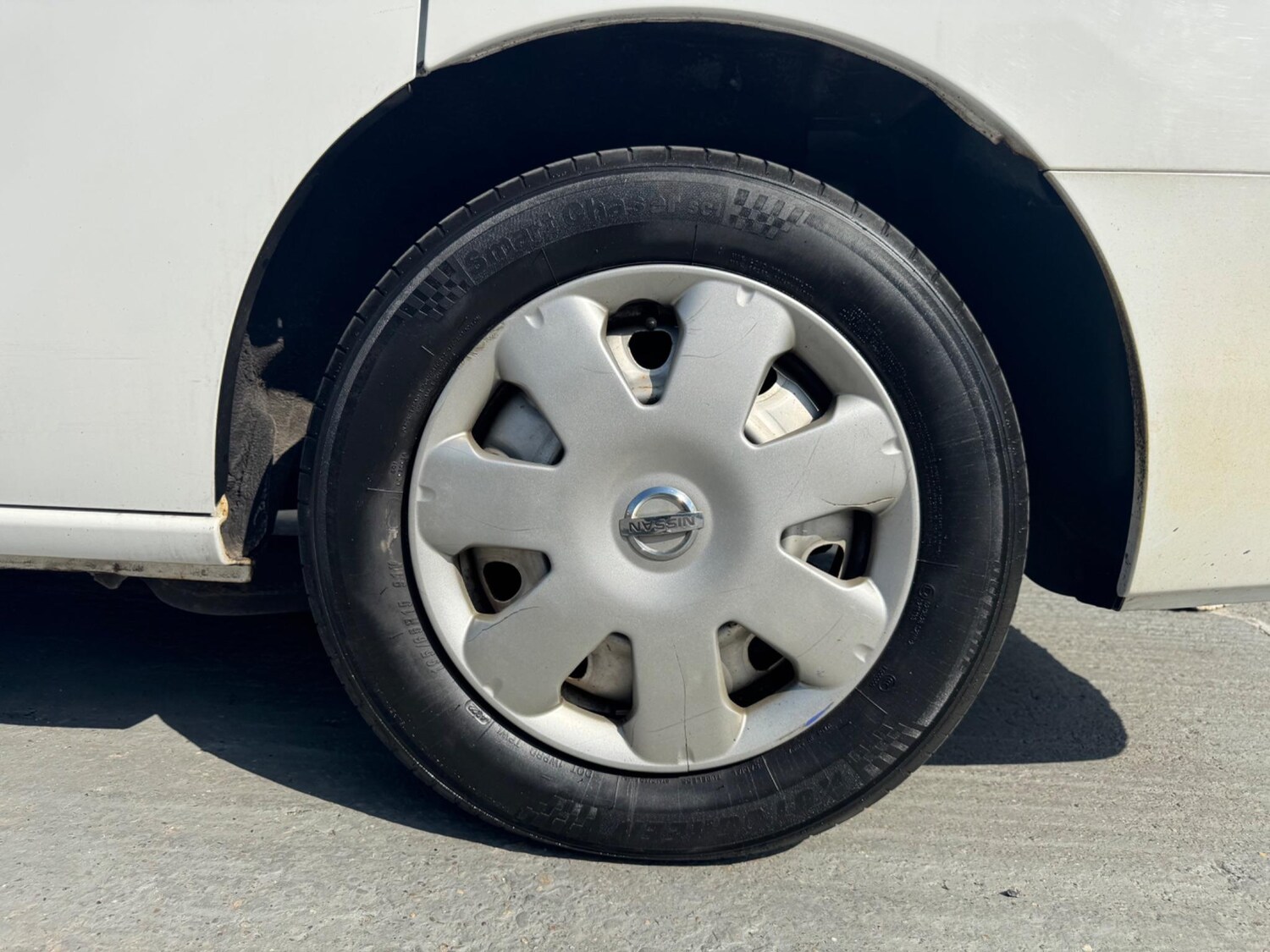 Used Nissan Serena for sale - 77683543: Photo 31